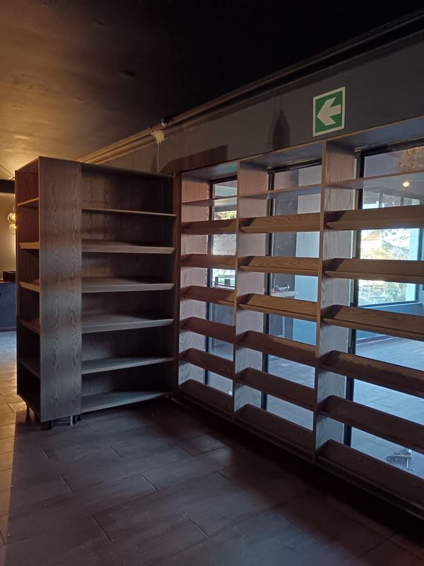 Retail shelving and display racking